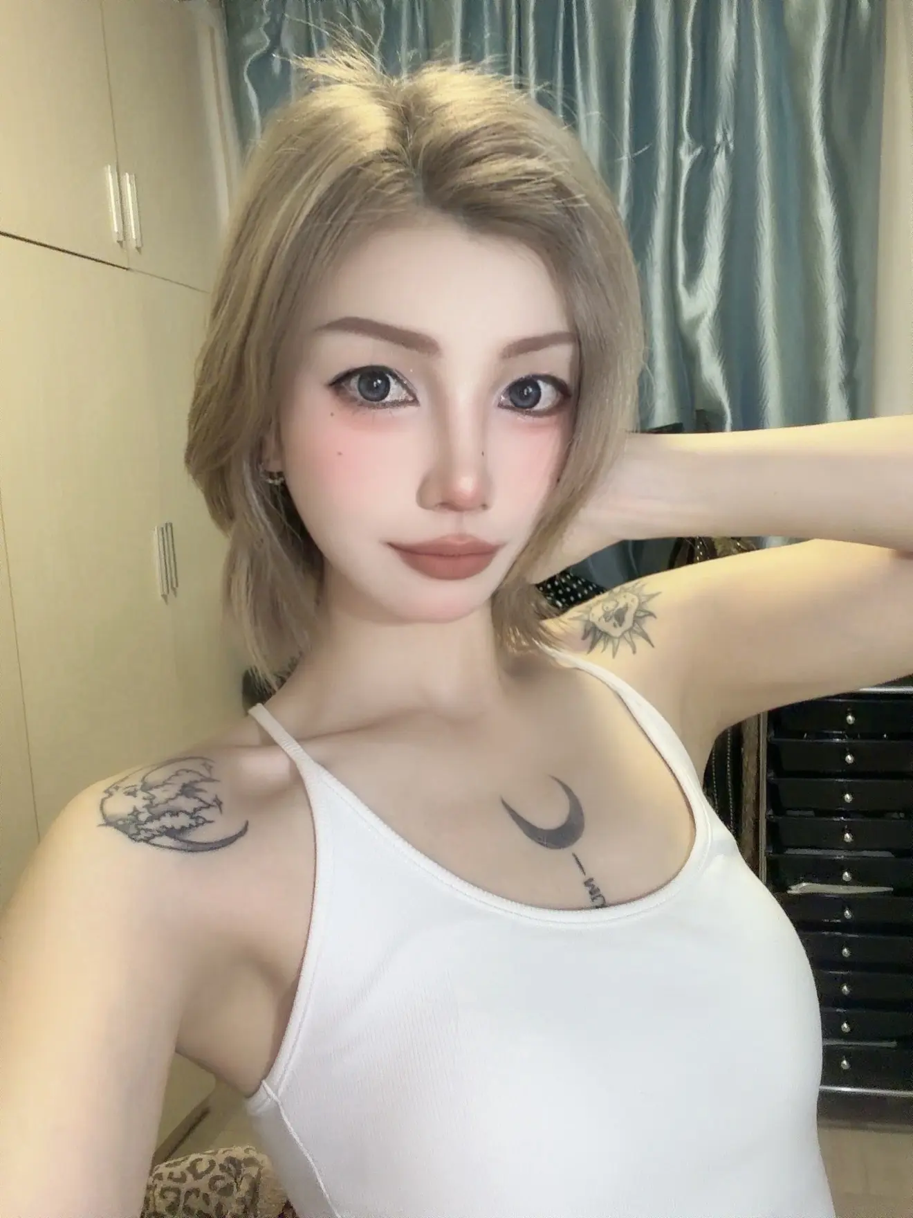 如果20号外卖架上都是鲜花和蛋糕的话 那我的拼好饭该放在哪里呢