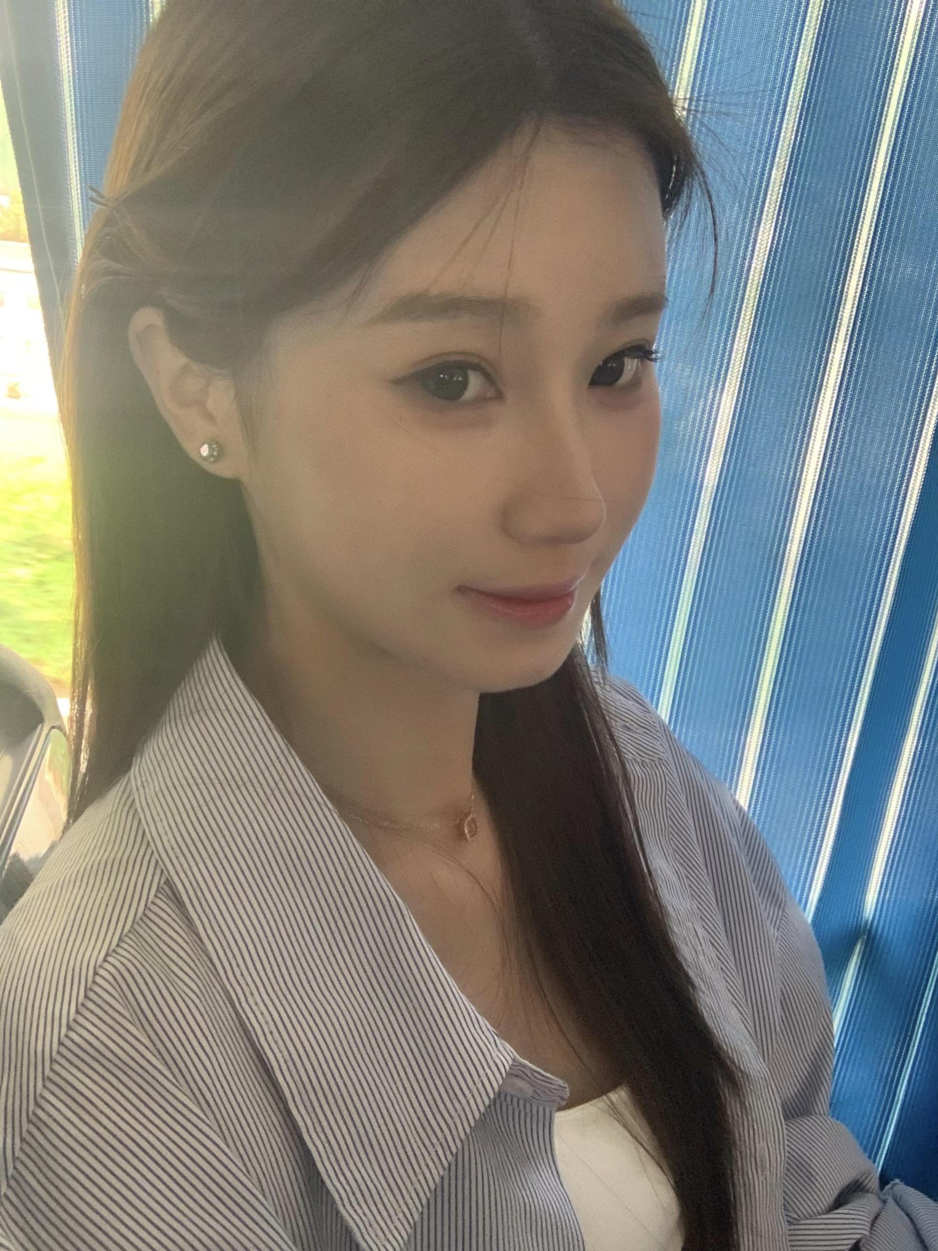 你闭上眼睛的时候会想起爱笑的我嘛。