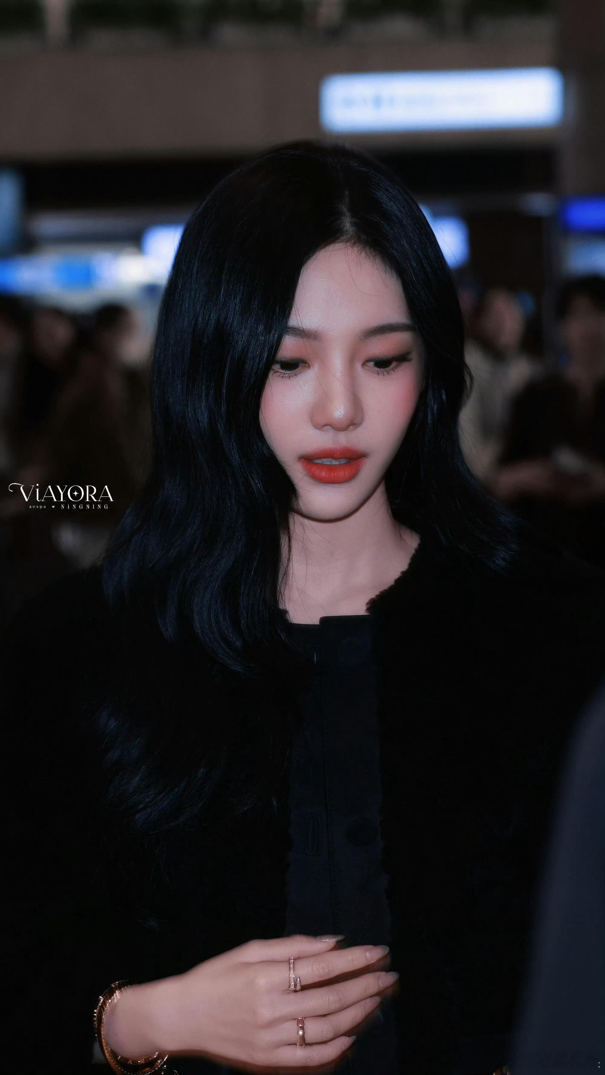 宁艺卓vogue盛典出发图宁艺卓去vogue盛典了宁艺卓去vogue盛典了，期待