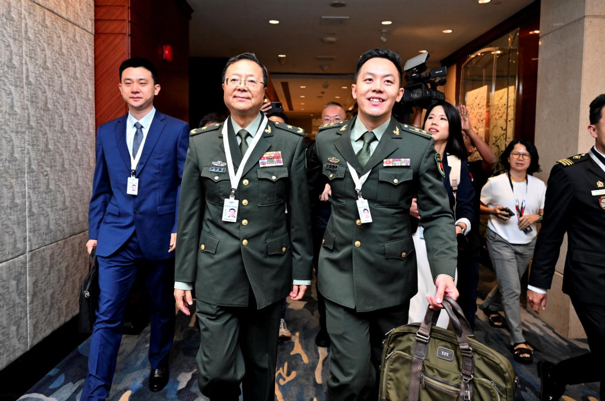 美方香会收声不提台海，中方转身剑指东京，孟祥青少将对着日本一顿批
去年的香会现场
