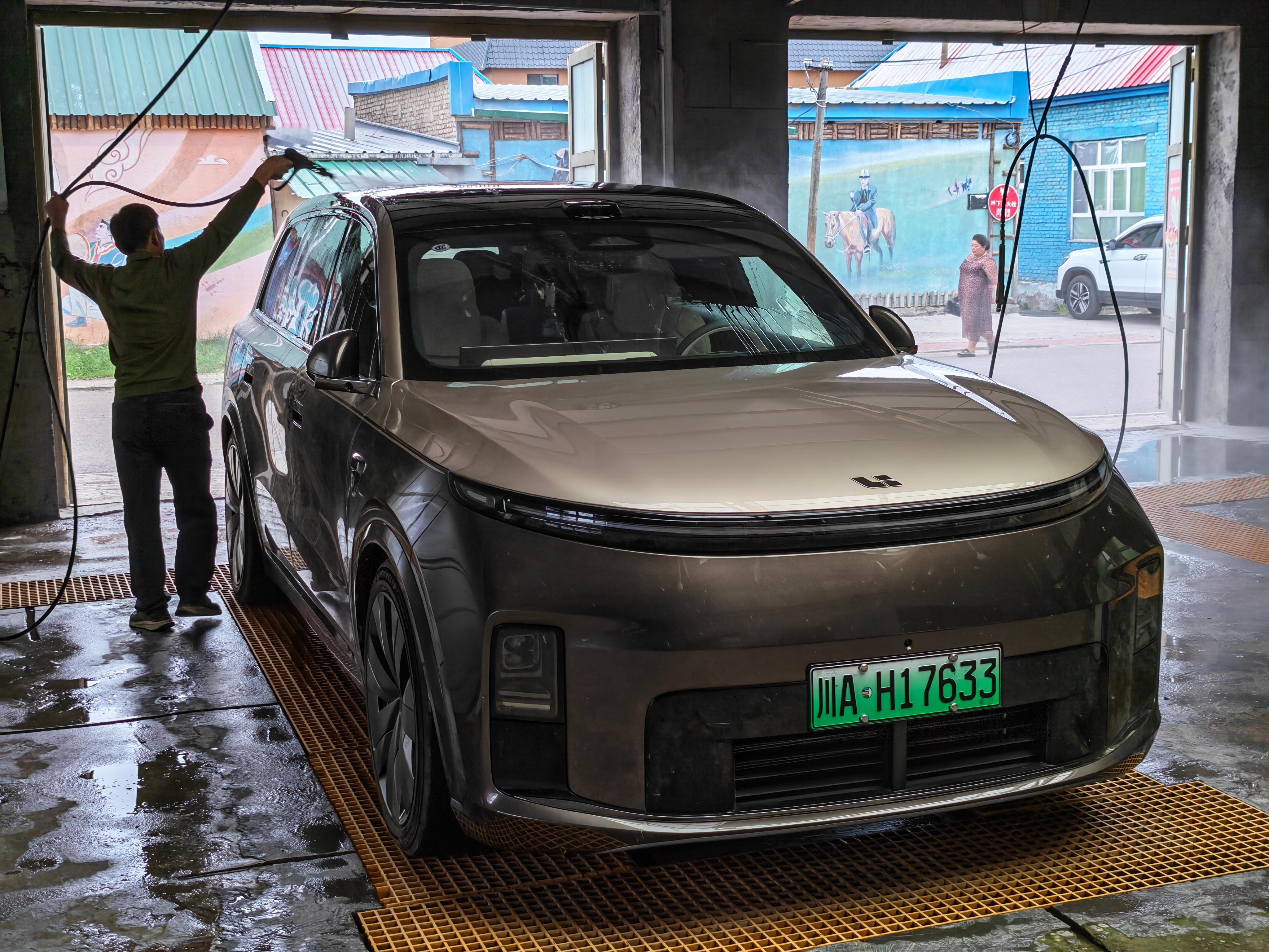 给理想洗个车 伊犁