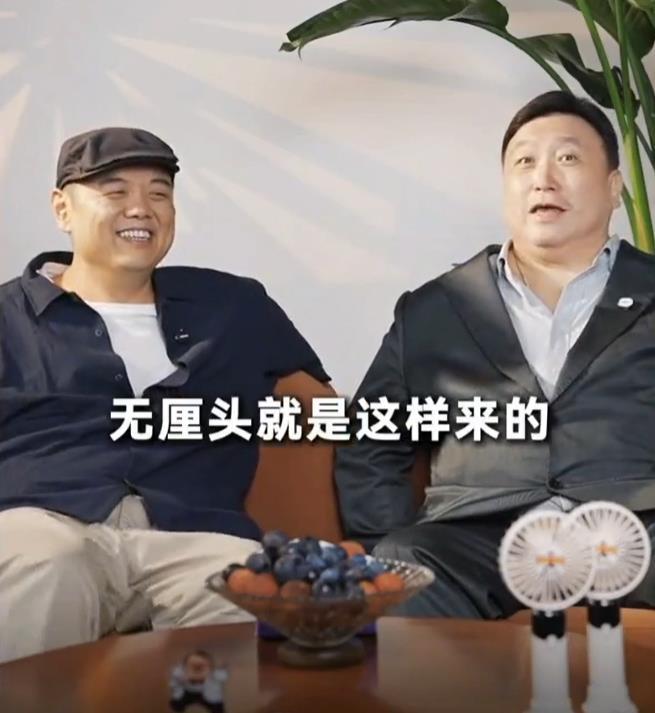 什么是无厘头？王晶正面给出答案。

林子聪和王晶聊天，谈到25年前拍《少林足球》