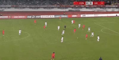 现在来看，当初确实高估拜合拉木了！以为国家队进球之后，拜合拉木会不停地涨球，进步