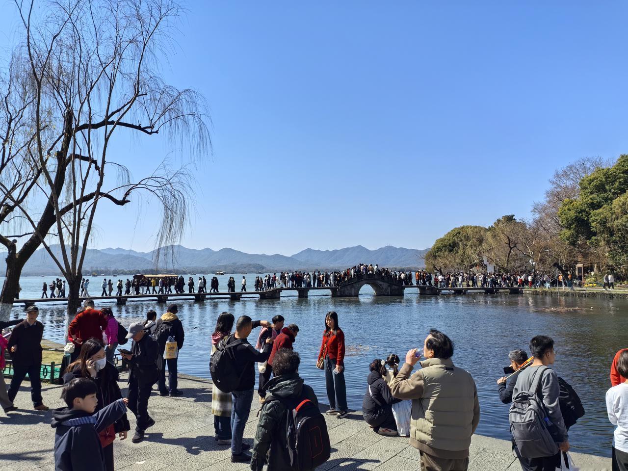 分享一张相册里随手拍的天空