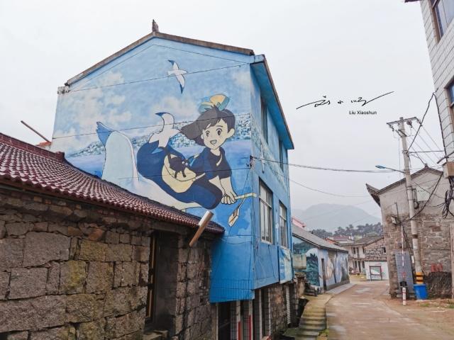浙江有一个“涂鸦村”，藏在临海白水洋镇，现在成为网红打卡景点？

看到眼前的场景