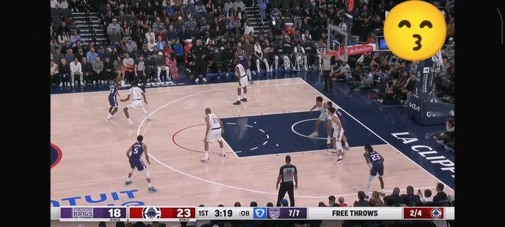 原来今日第一节上演火锅🥘盛宴啊，帽出界一个回合，下个回合接着帽，帽完反击推起来