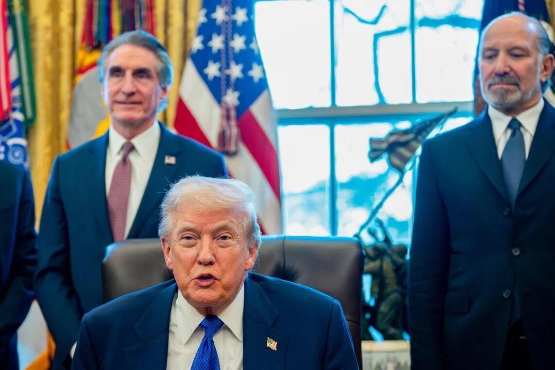 联合早报今天报道：“美国总统特朗普星期一（2月2日）宣布，启动一项规模达120亿