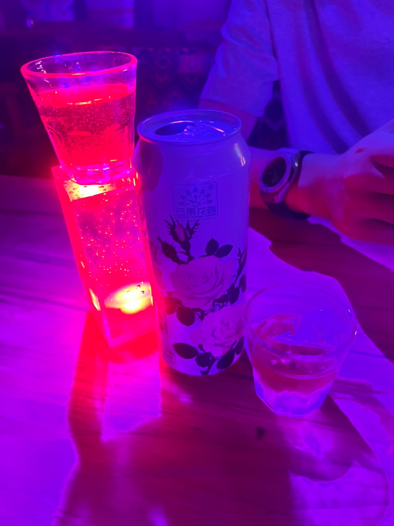 大理古城的第一站，酒吧先喝一杯感受一下大理的氛围！ 