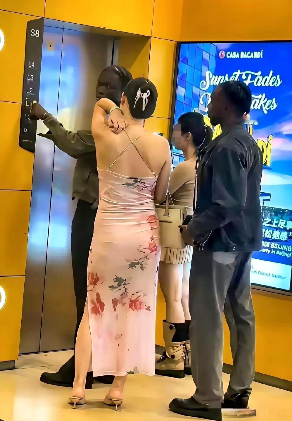 只能羡慕嫉妒恨，尊重别人的选择。