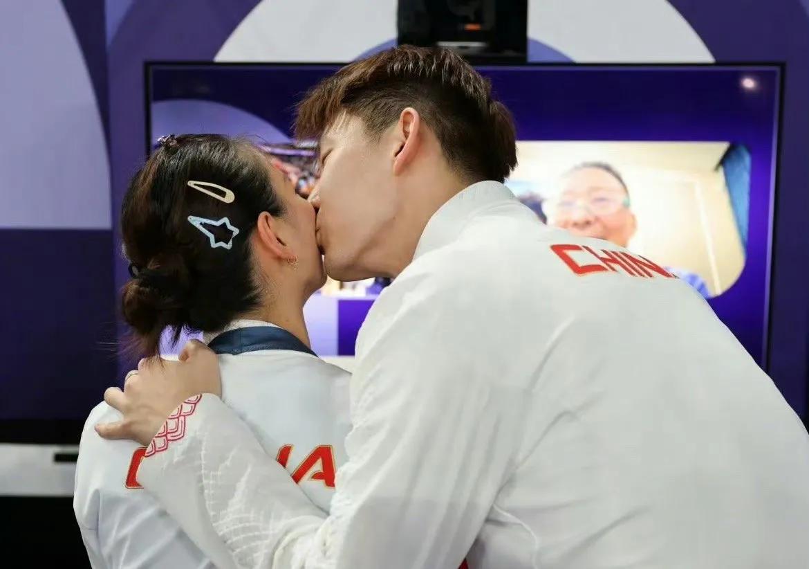 8月2日，中国代表团奥运之“最”：

最甜蜜：刘雨辰向黄雅琼求婚
最畅快：雅思组