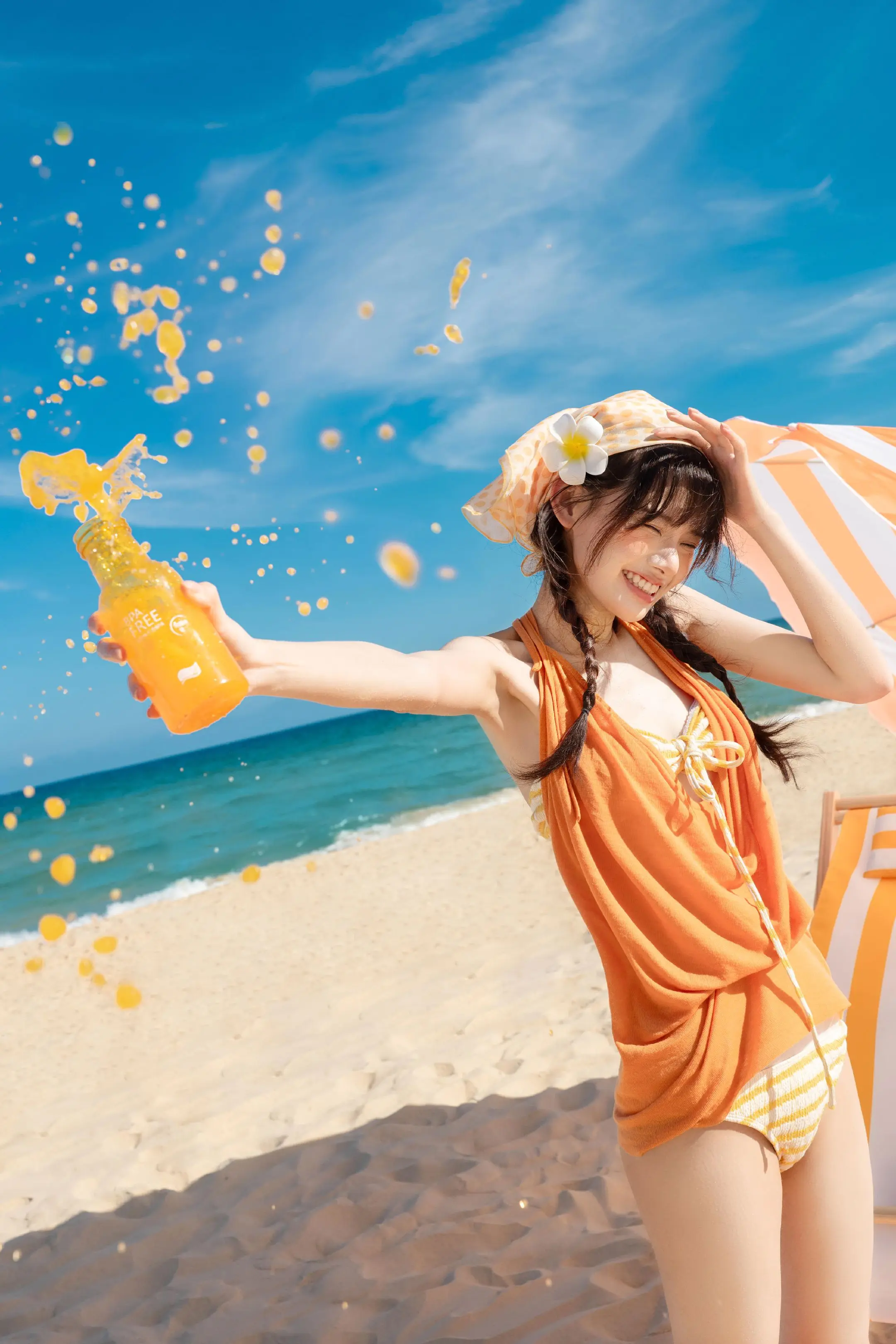 是橘子海浪味道的夏天🍊🌊。对夏日的美好幻想有很多 这次策划选择了橘...