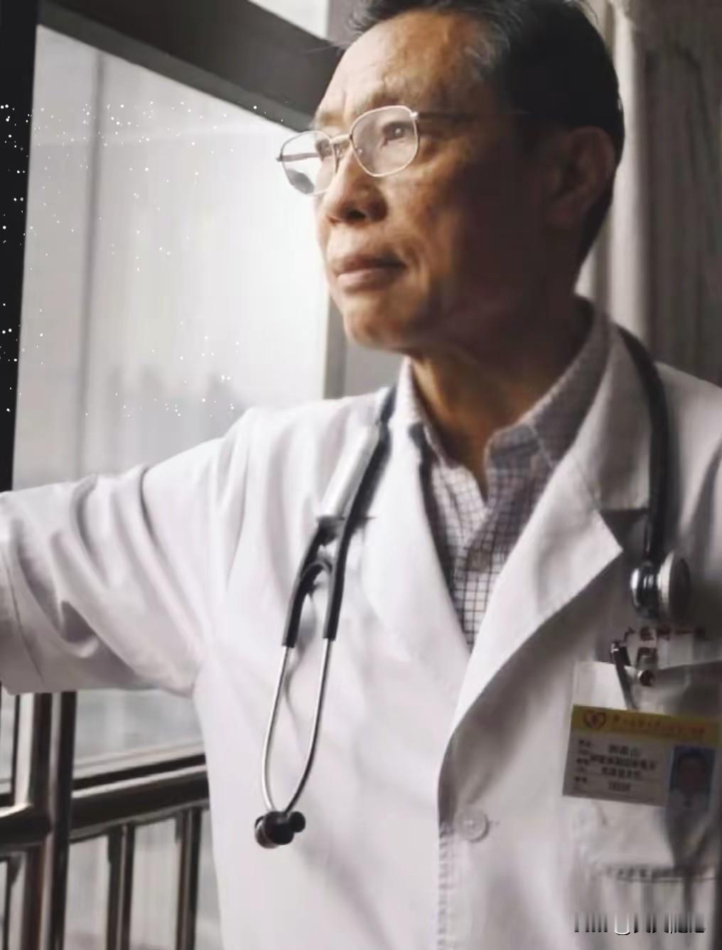 钟南山一句话点醒多少人 太健康太优秀反而吃亏

钟老说过一段话，听完后背发凉。他