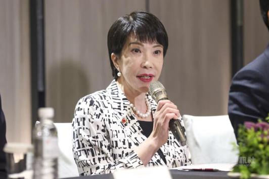 中国客人暴跌60%，20家日本实体被列入管控名单，高市早苗着急向中国示好！
 