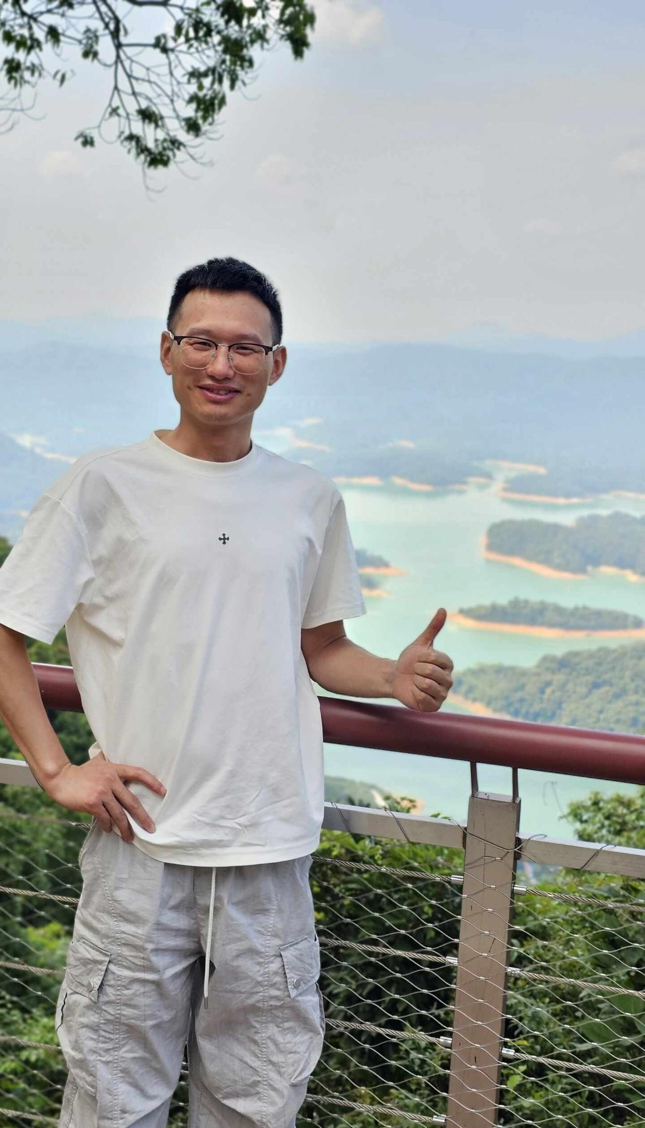 打工牛马畅游从化五指山
周末开上我的电鸡NX8，来一场说走就走的爬山，欣赏从化五