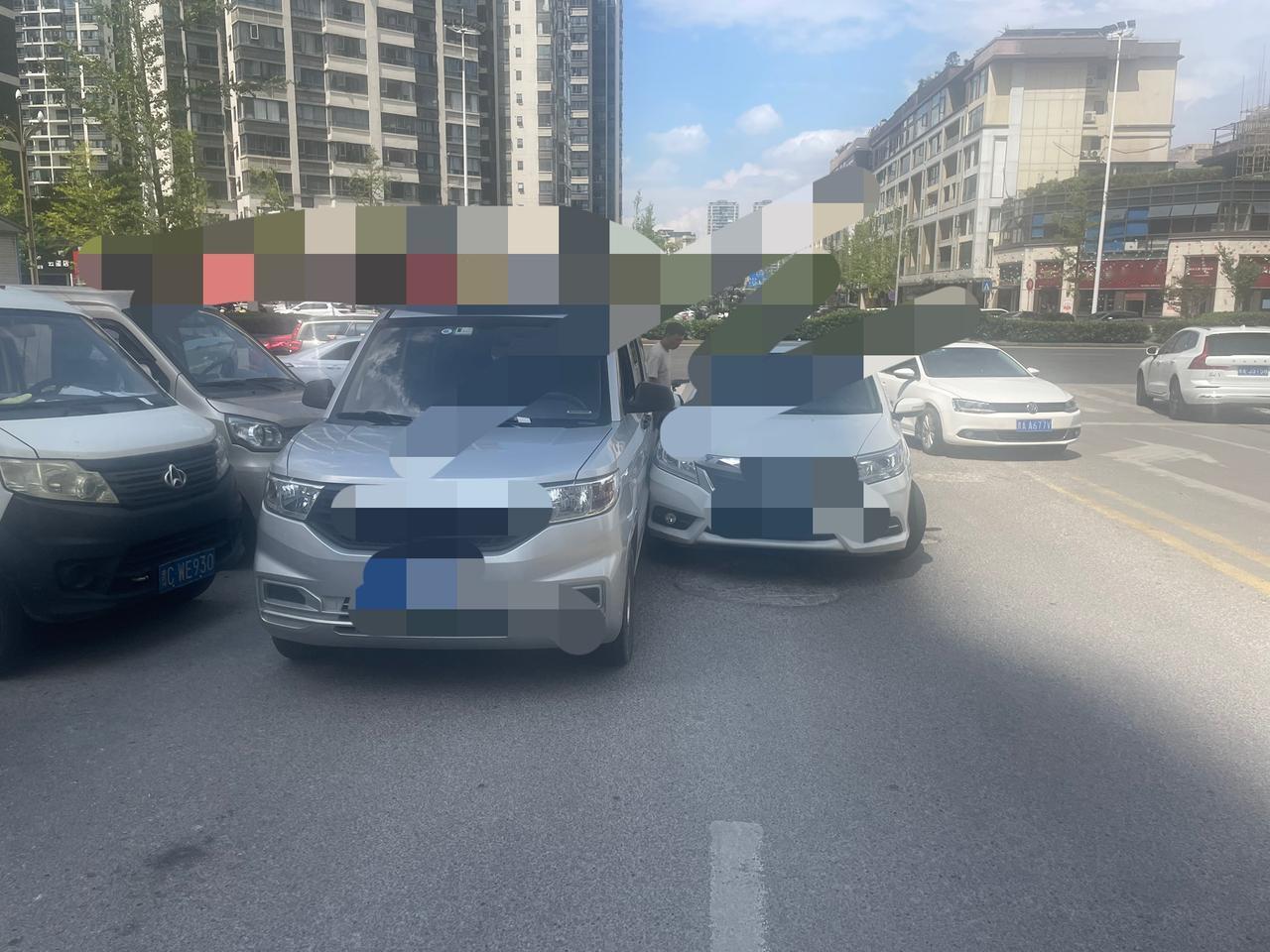 要相信自己的第六感
        早上想去花溪湿地公园散心，但在出门的时候一直