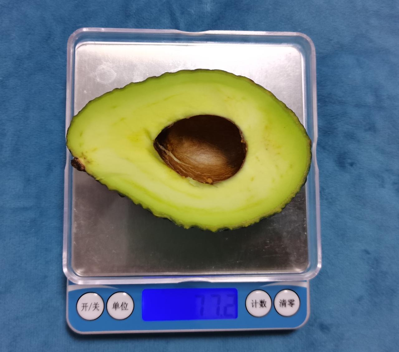 【减肥到底要不要吃牛油果？答案是这样的！】

健闻登顶计划 

最近，医生辟谣牛