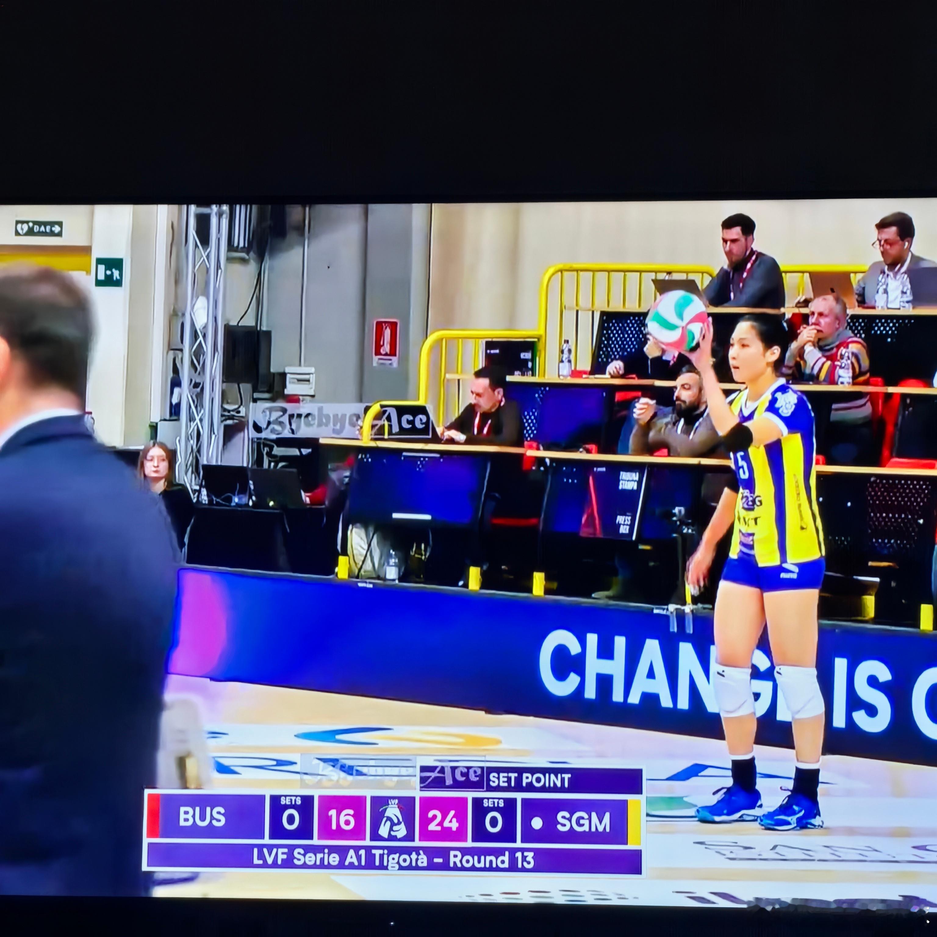 这效率可以啊，粗略算下，第一局进攻6分+发球1分～ 