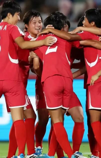 3比0击败我们的巴西U17女足，在11月5日半决赛面对朝鲜，被朝鲜U17女足干净