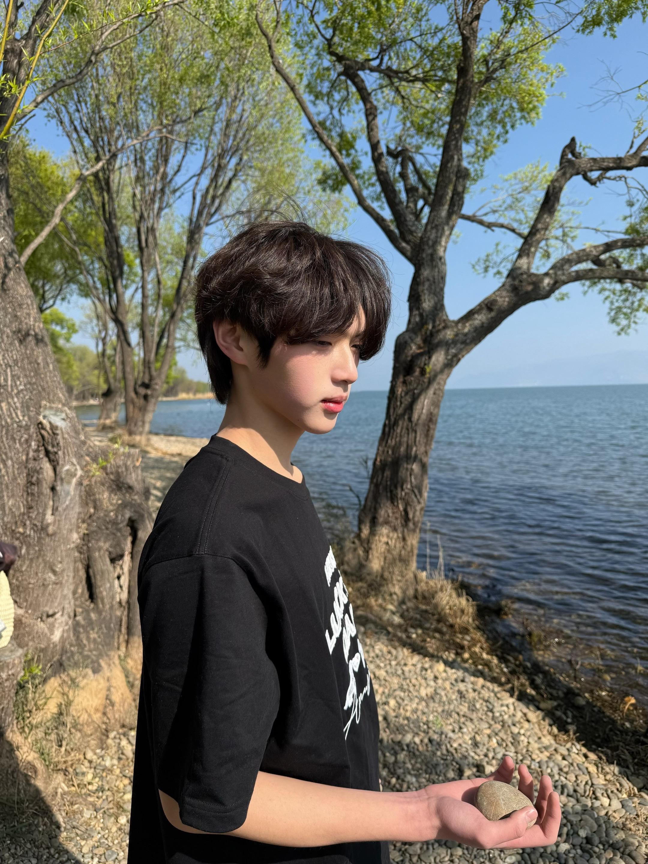 苍山下洱海边