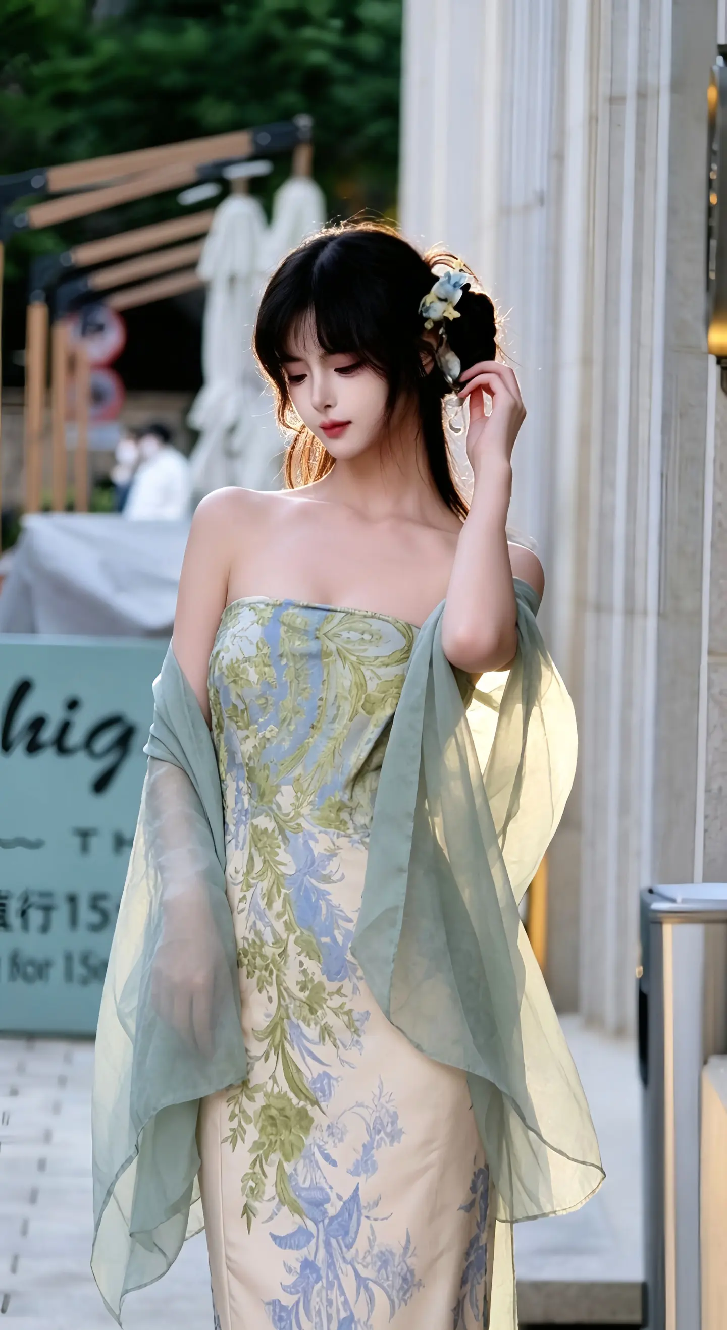 拍摄地：上海建业里。