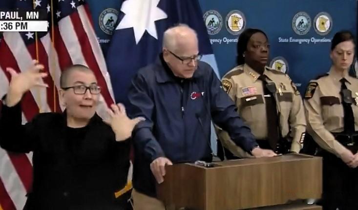 明尼苏达州州长沃尔茨:“特朗普，我再次呼吁你，将这些部队撤出明尼苏达州，他们正在