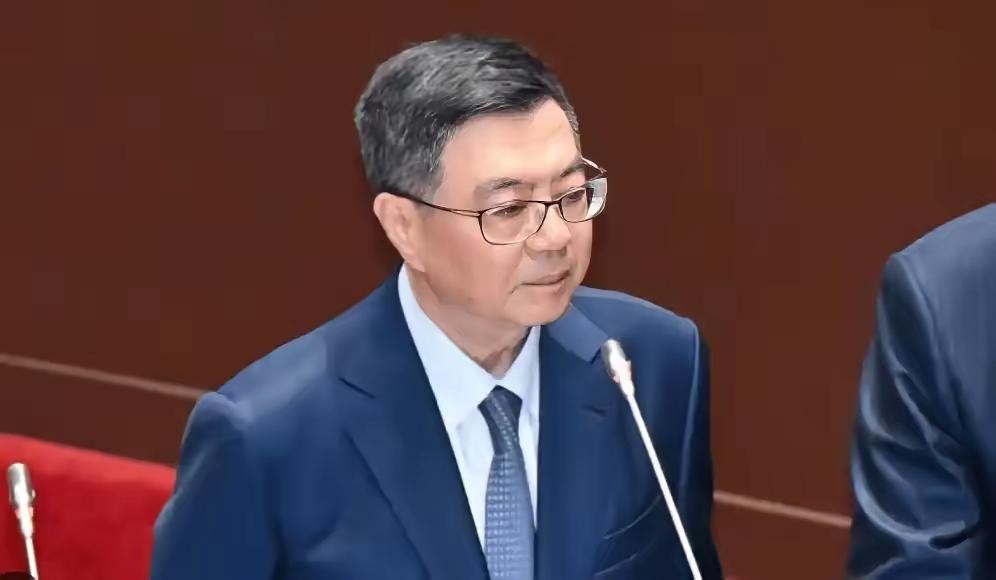 就在刚刚，

​台民进党当局正式宣布，

针对3月2日美以联手空袭伊朗、中东局势