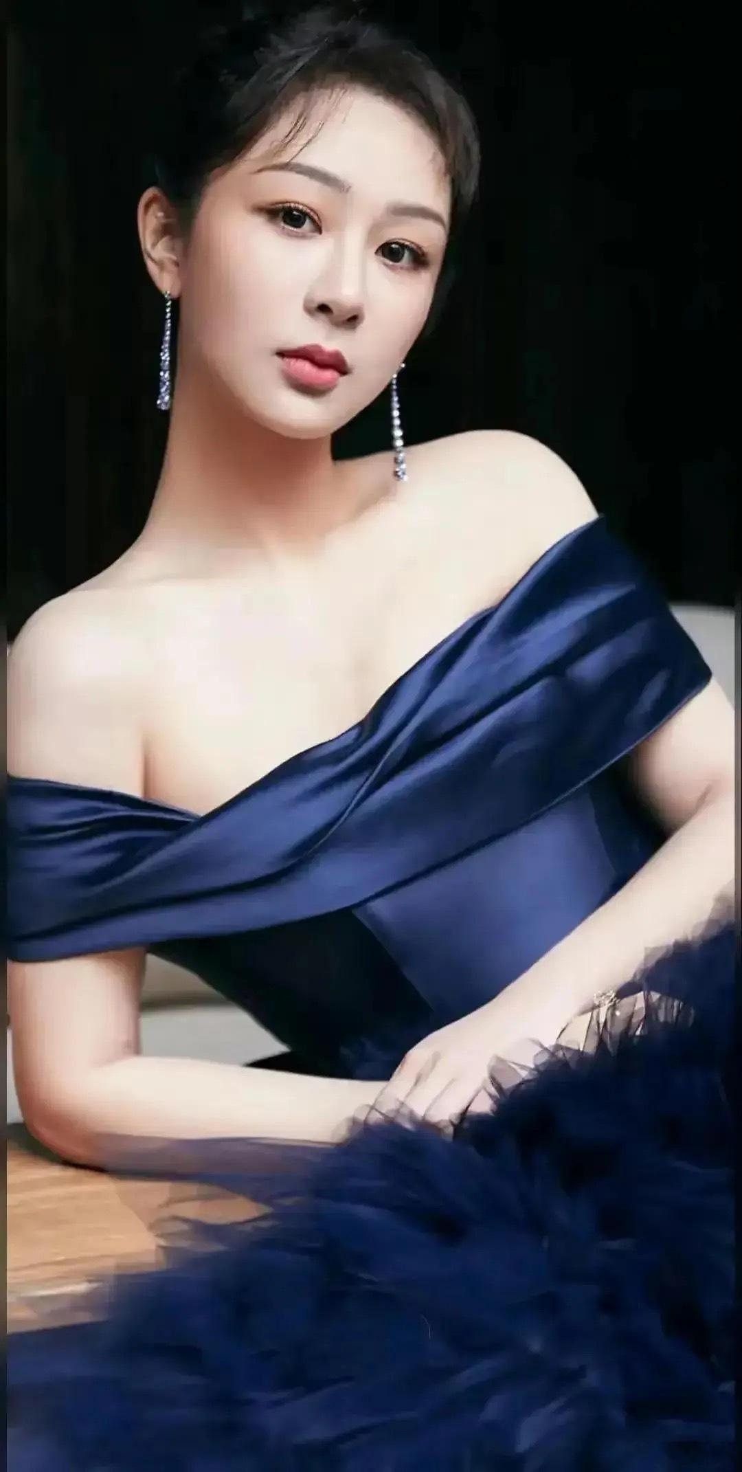 1.杨紫和张一山私底下还是有联系的，毕竟从小到大的友情，很多事情也不是那么容易就
