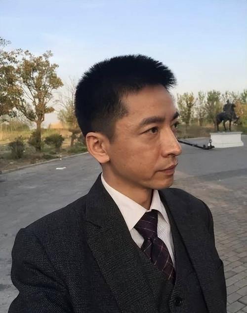 中戏郝戎、陈刚、王鑫相继自首，不知道跟闫学晶的儿子上中戏有没有关系，如果有，那闫