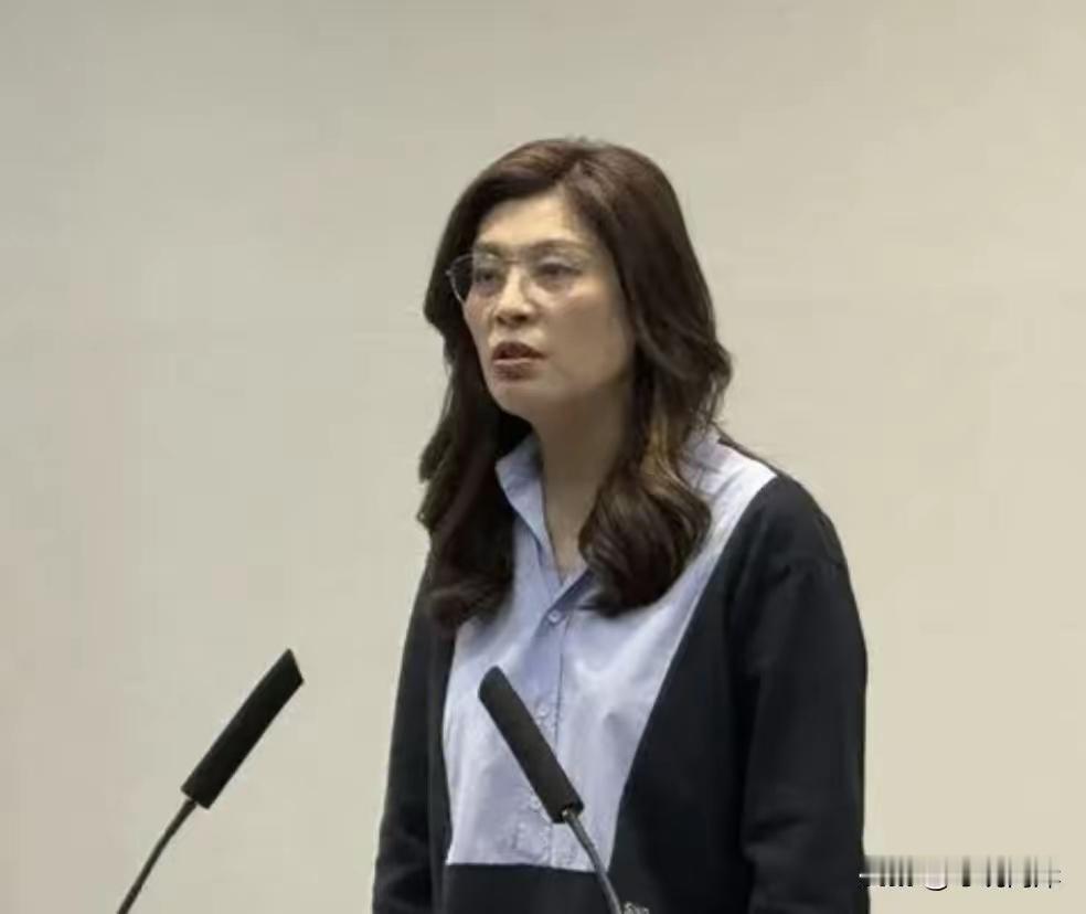 8月28日晚间，国民党主席郑丽文在脸书公开宣布：以个人名义向西藏吉隆泥石流灾区捐