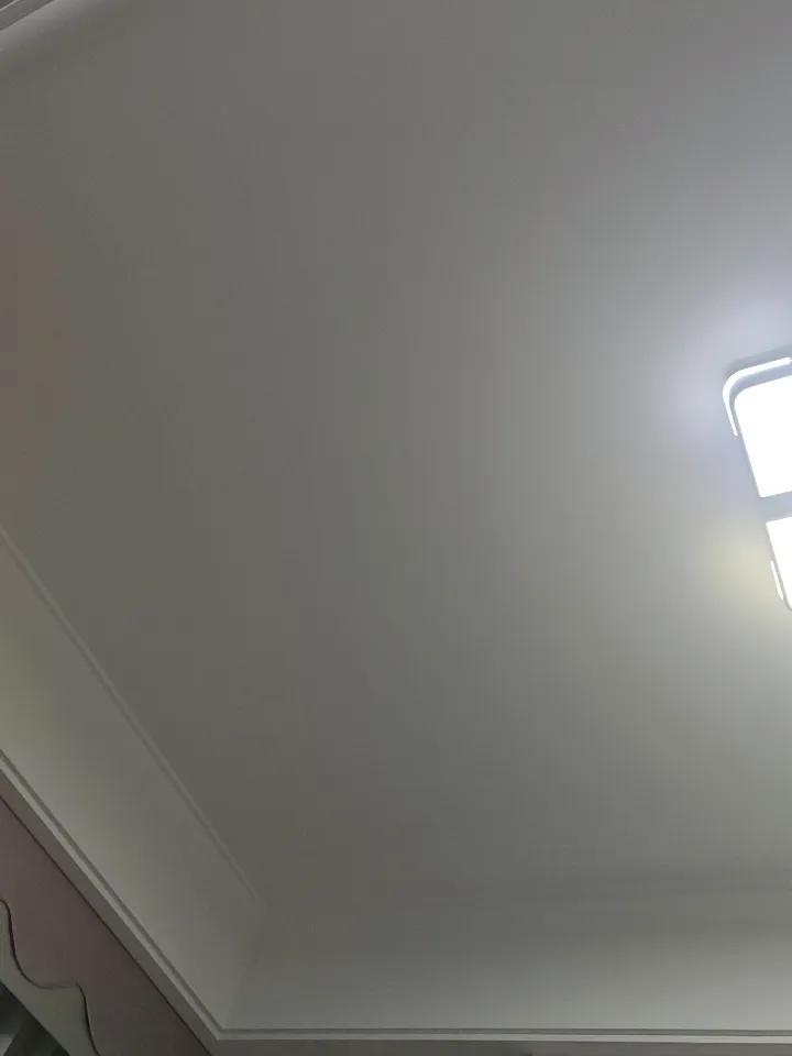 六座车为什么这么受欢迎因为现在都是多人口家庭，所以全家出行需要一台六座车，这也是