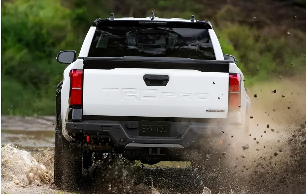 #新车嘉年华#即将在春季上市的Toyota Tacoma-TRD特别版，以其硬派