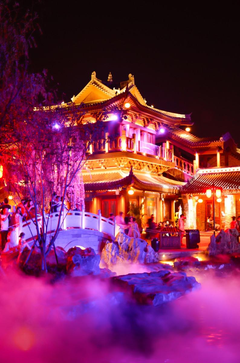 洛阳，迎来新的机遇

从陕西西安到河南洛阳，高铁只有2站。

洛阳千年的龙门，在