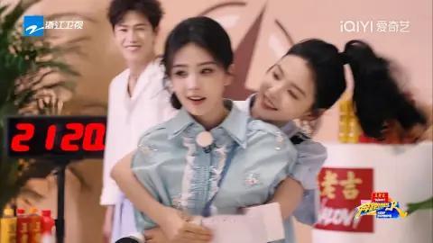 白鹿章若楠妆容白鹿头小脸小可太美啦至于另一位
