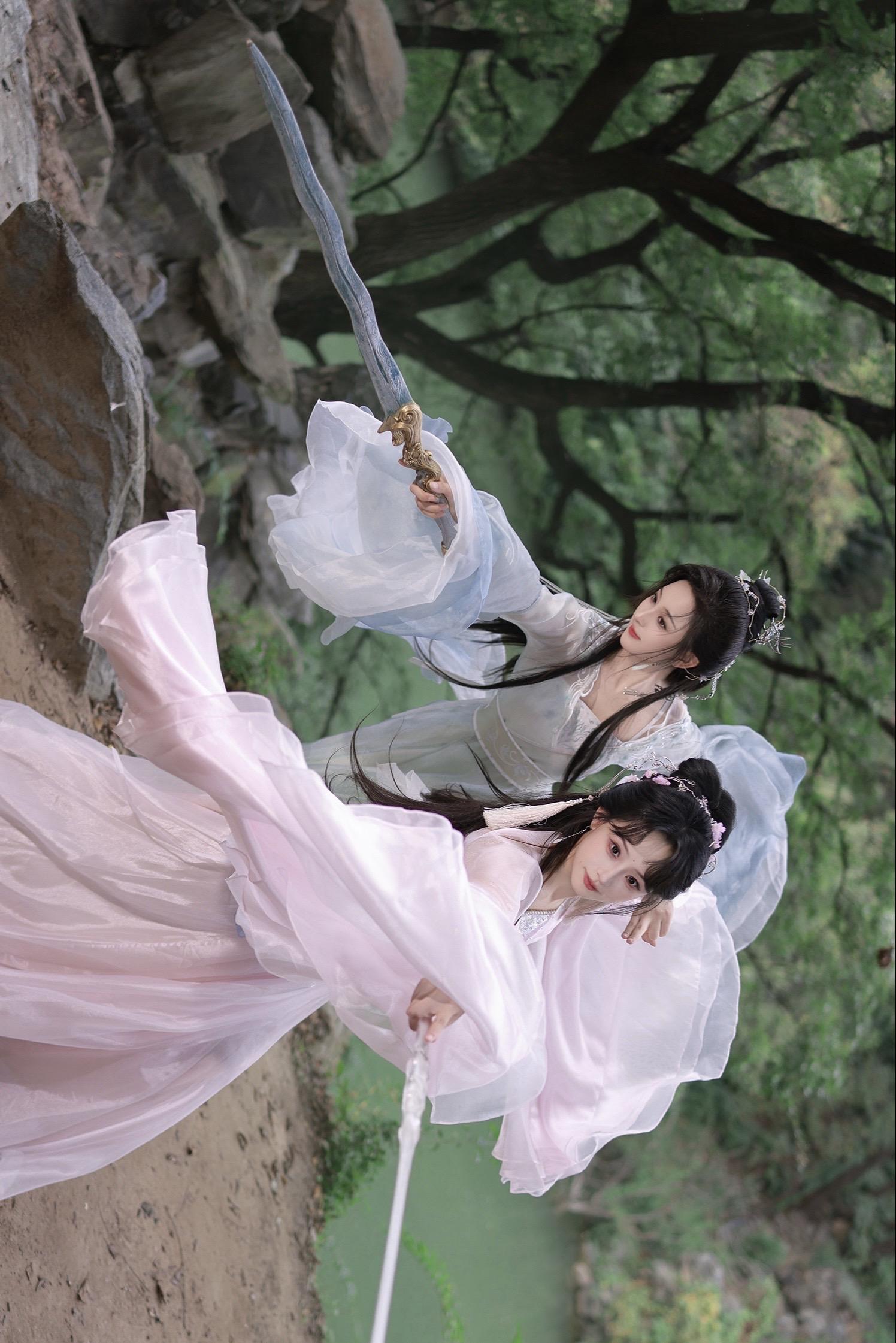 “师姐看招”出镜：   妆造