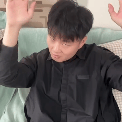 所以今天他俩会玩什么游戏哇大家来评论区预言一下，猜对无奖