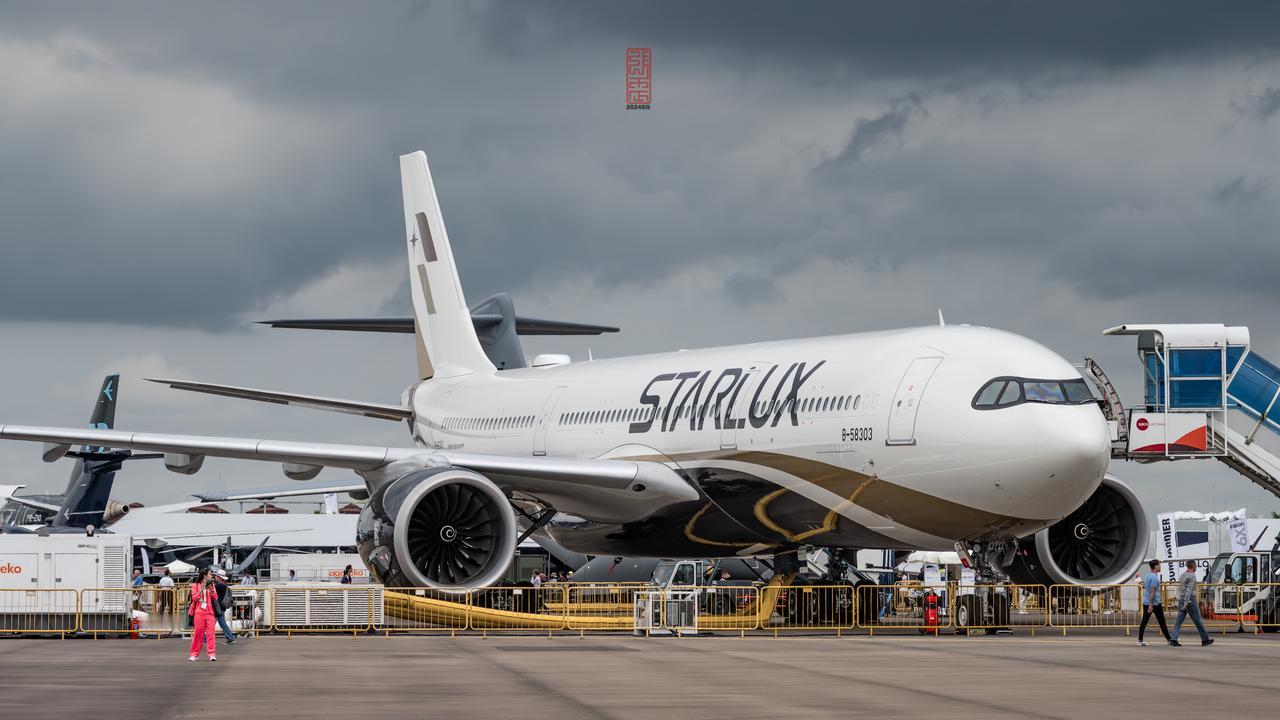 确定你只是路过个航展？
图1是空客的A330neo，图2是空客A400M，图3是