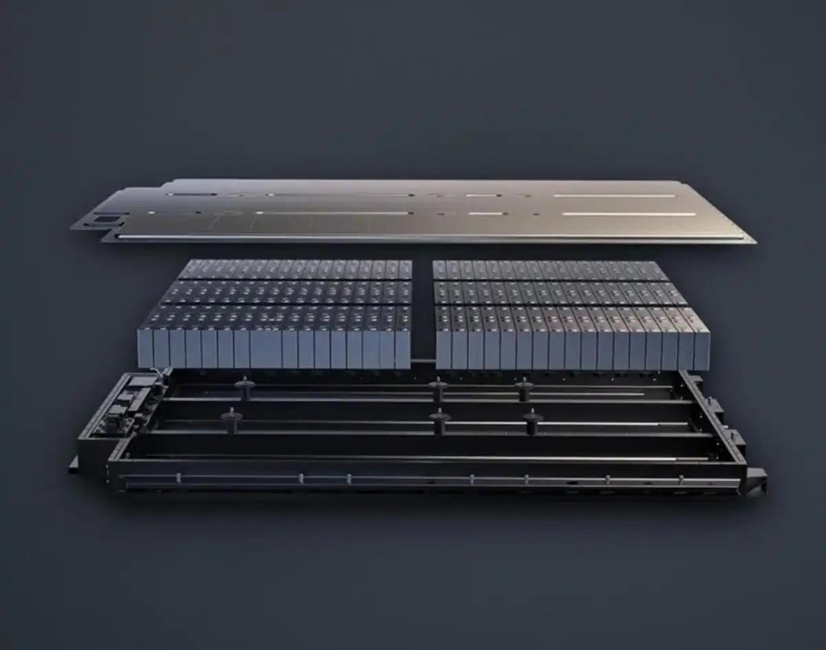 如果你想买新能源车，我建议你再等等，因为中国专家已经攻克了固态电池的痛点。

现