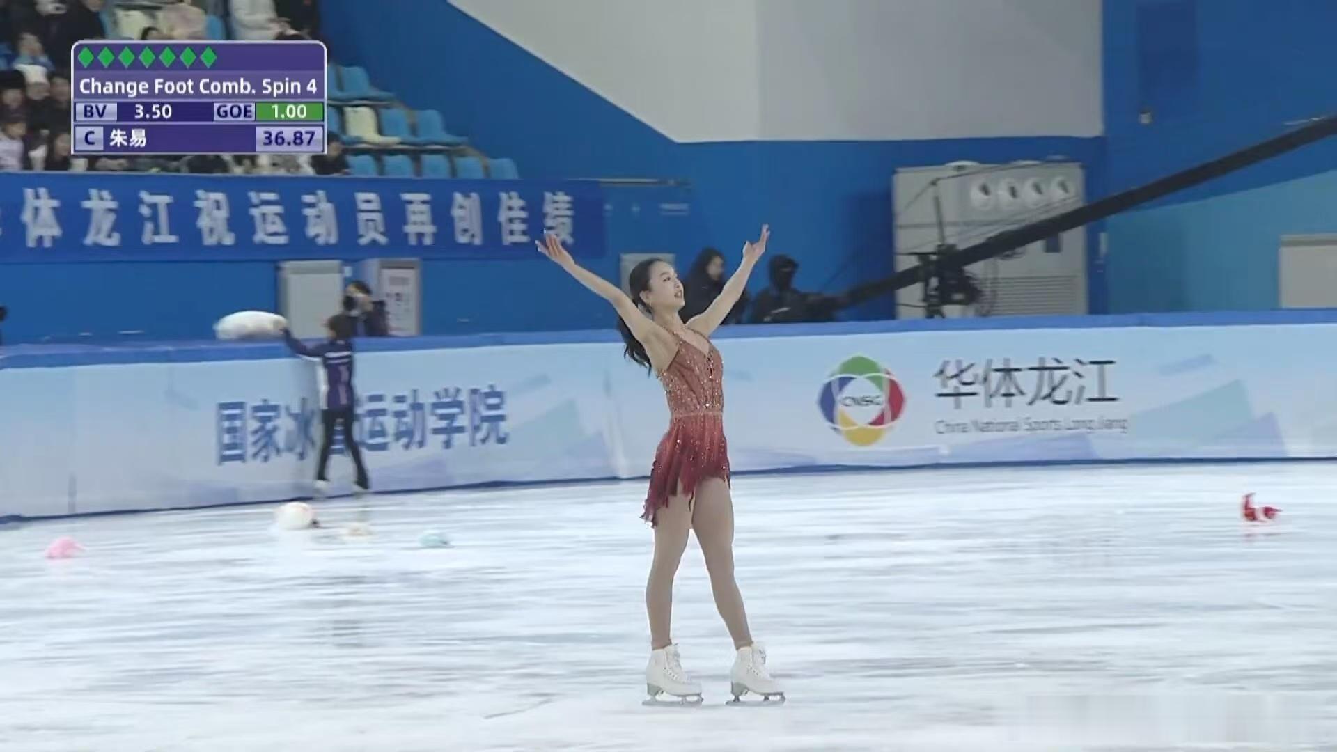 稳定输出！2A高远度完美，整套节目行云流水，67.49的分数见证了她这段时间的扎