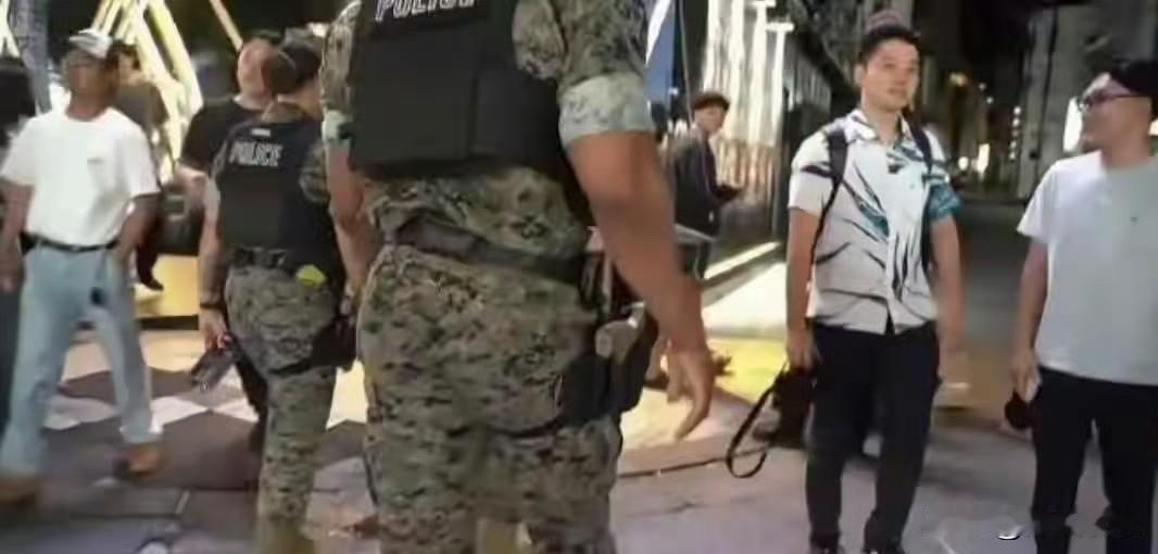 日本时事通讯社昨天报道：两名驻日美军在日本行窃十余起，涉案金额巨大，警方未逮捕，