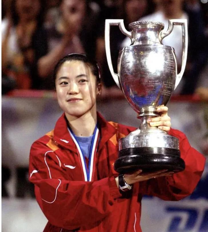 “乒乓女皇”王楠与富豪郭斌的爱情，曾被称为“世纪佳缘”。可谁也没想到，新婚仅47