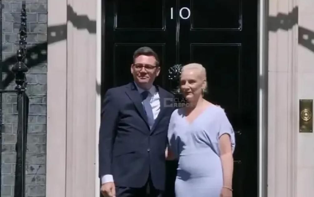 刚刚入主唐宁街10号的英国新任首相伯纳姆向媒体表示，他很快就会与美国和乌克兰总统