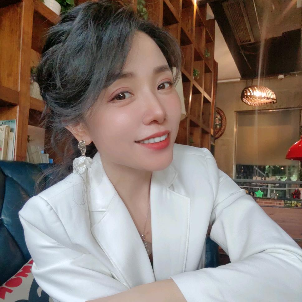 教高中的静静子