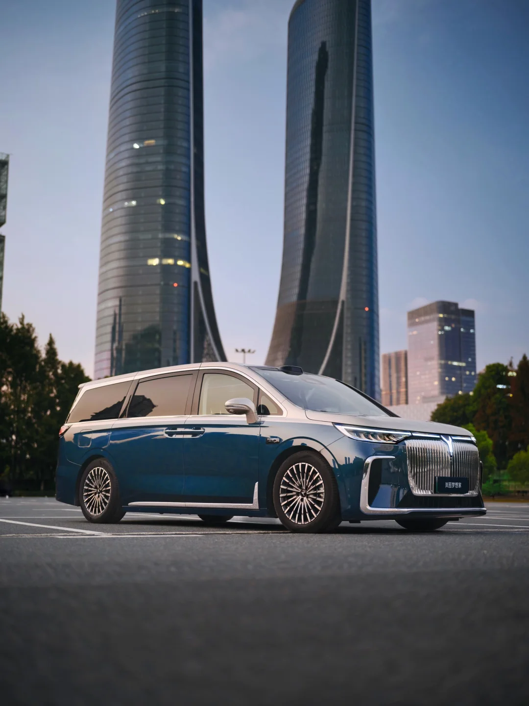 🚗座驾如诗🎶穿行杭城的建筑美学长卷