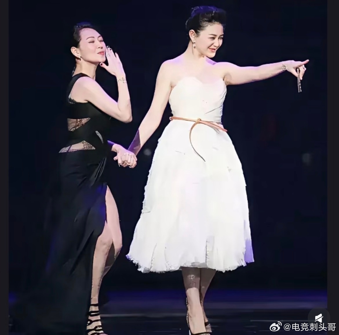 大S小S写的歌都上过歌手了完全是才女姐妹花呀 