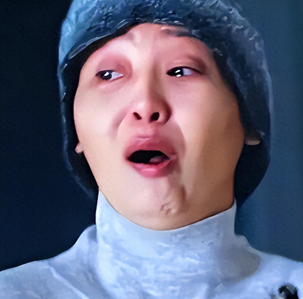 58岁徐帆老到认不出，离婚传闻四起，她一句话回应真相。

最近网上全是徐帆的照片