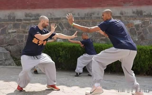 成果显著，文班亚马今夏还会来少林寺静修？

昨日在接受媒体采访时，文班亚马少林寺