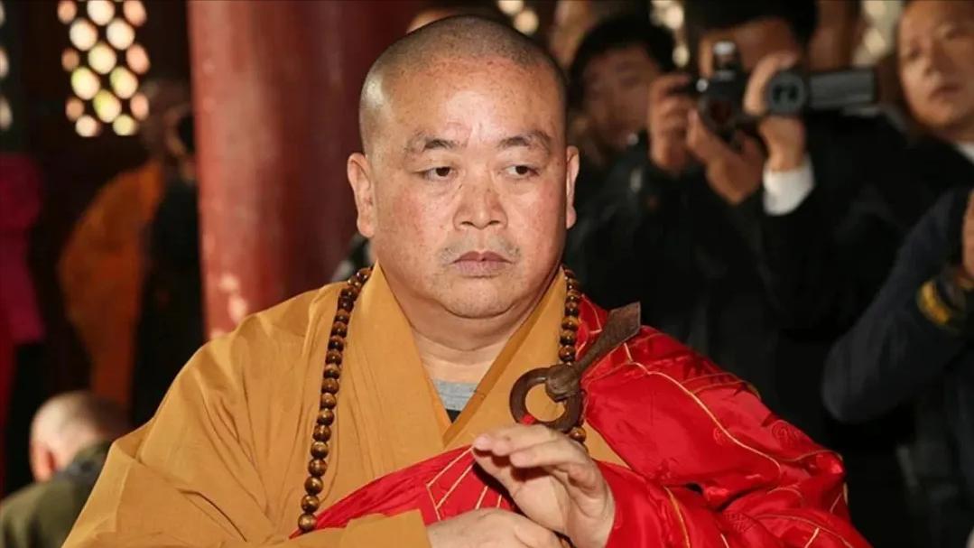 和尚吃肉、喝酒和结婚，是不受《民法典》约束的。我国是信仰自由，并没有对道士、和尚