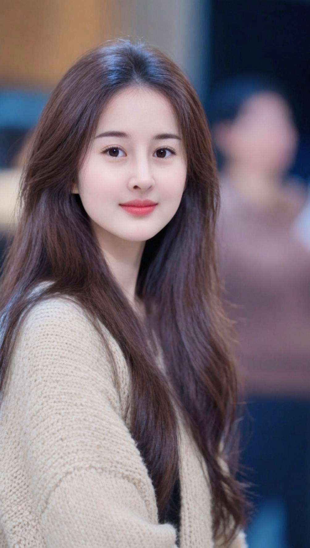 创作者扶持计划 笑容最治愈的女孩 元旦快乐 甜系女孩已上线 美出高级感