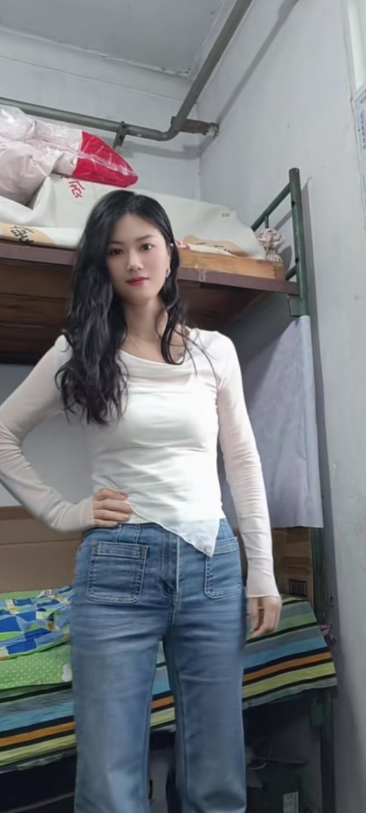 新年爱好打卡14. 好的感情，从来都不是一个人的孤军奋战，而是两个人的互相奔赴。