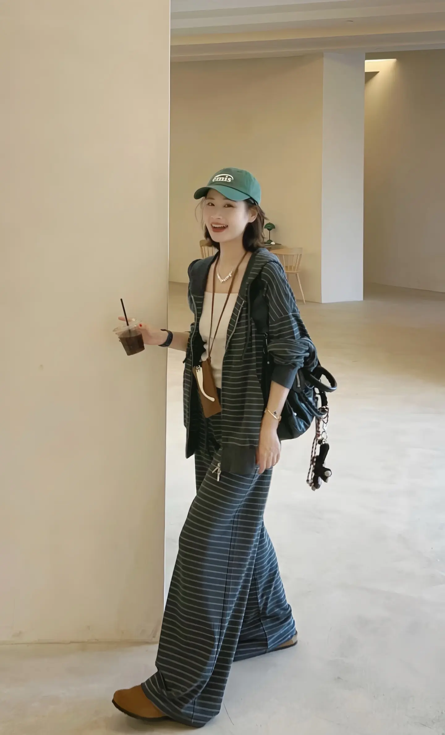 穿搭ootd 韩式穿搭 复古穿搭 慵懒风穿搭  时尚休闲穿搭